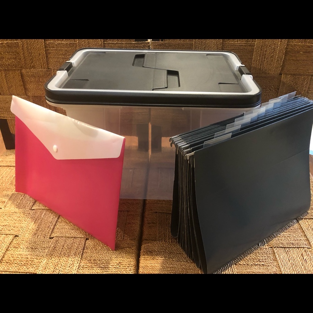 Portable File Tote With Folders